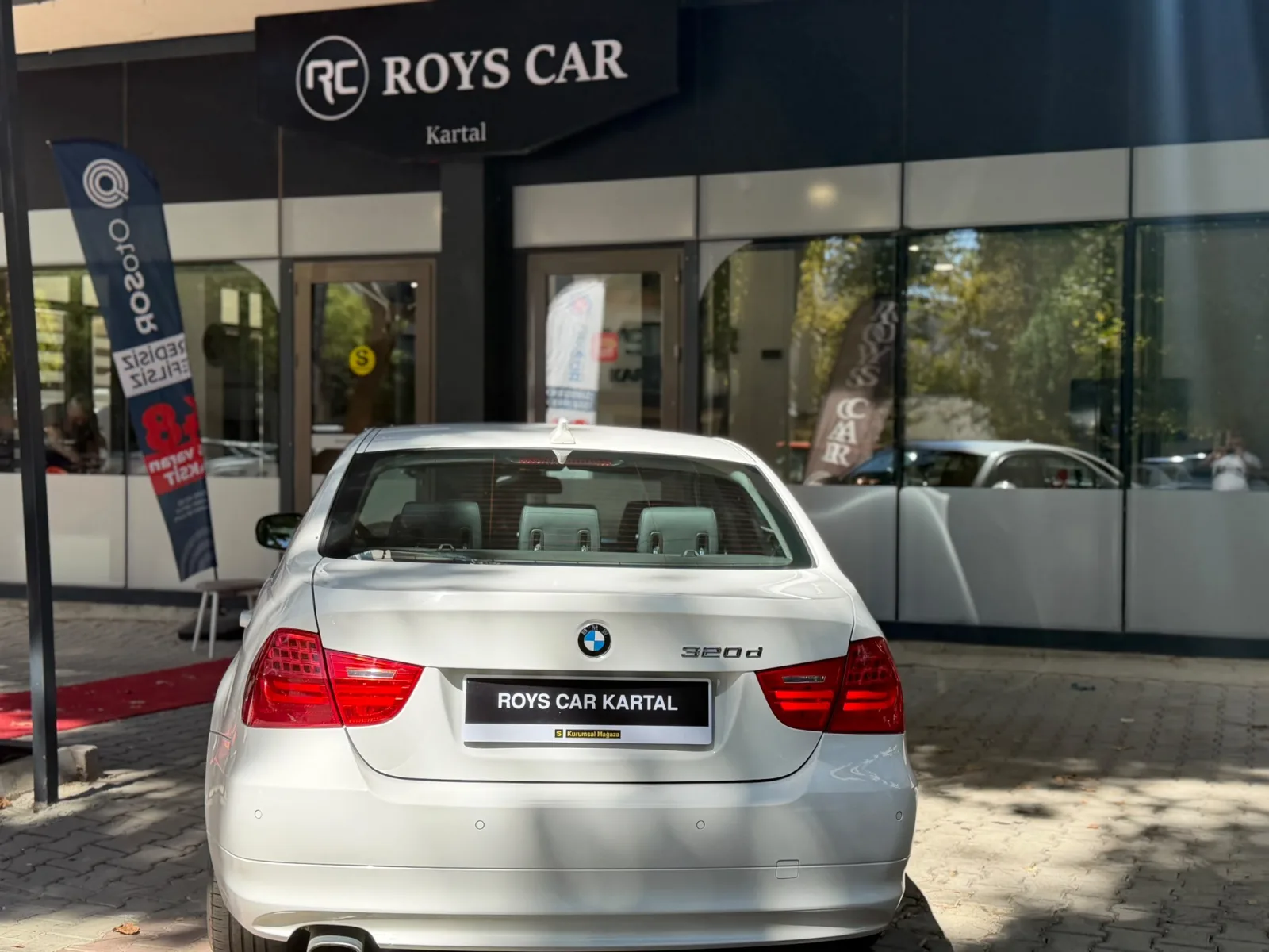 BMW 320d xDrive Comfort — fotoğraf 15