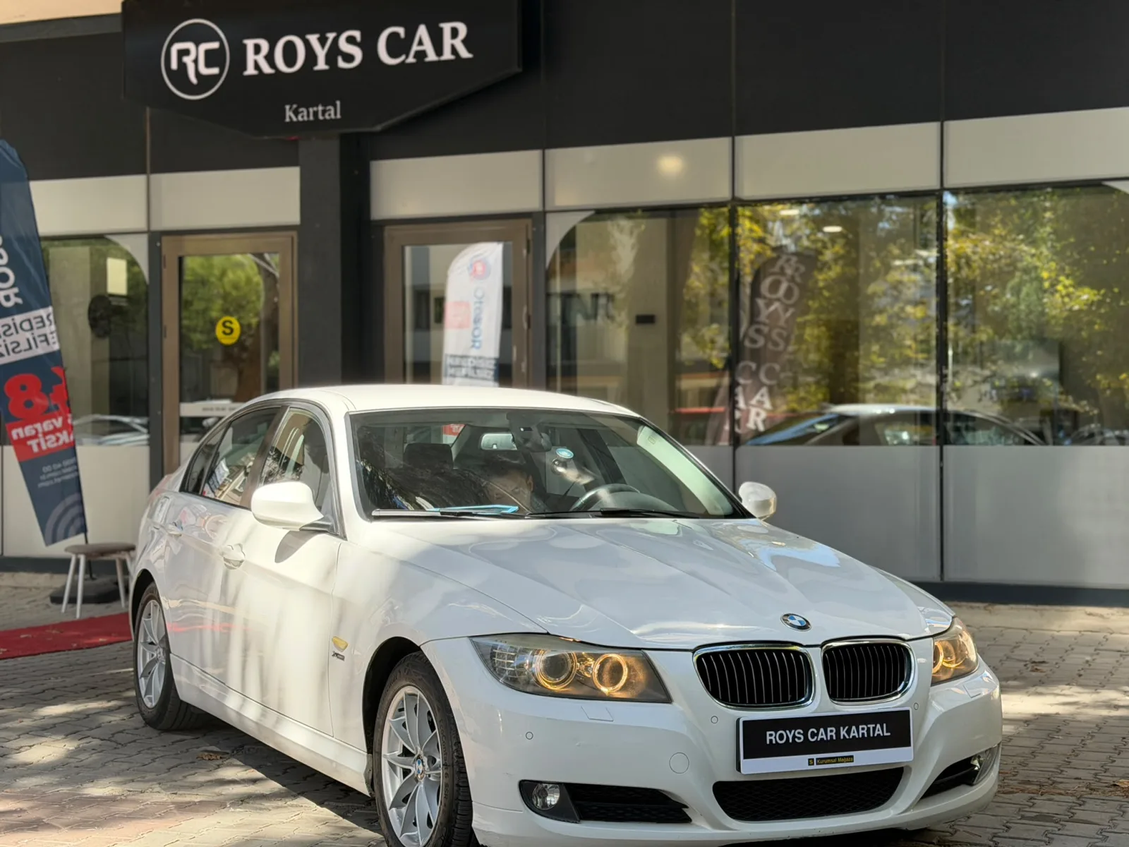 BMW 320d xDrive Comfort — fotoğraf 3